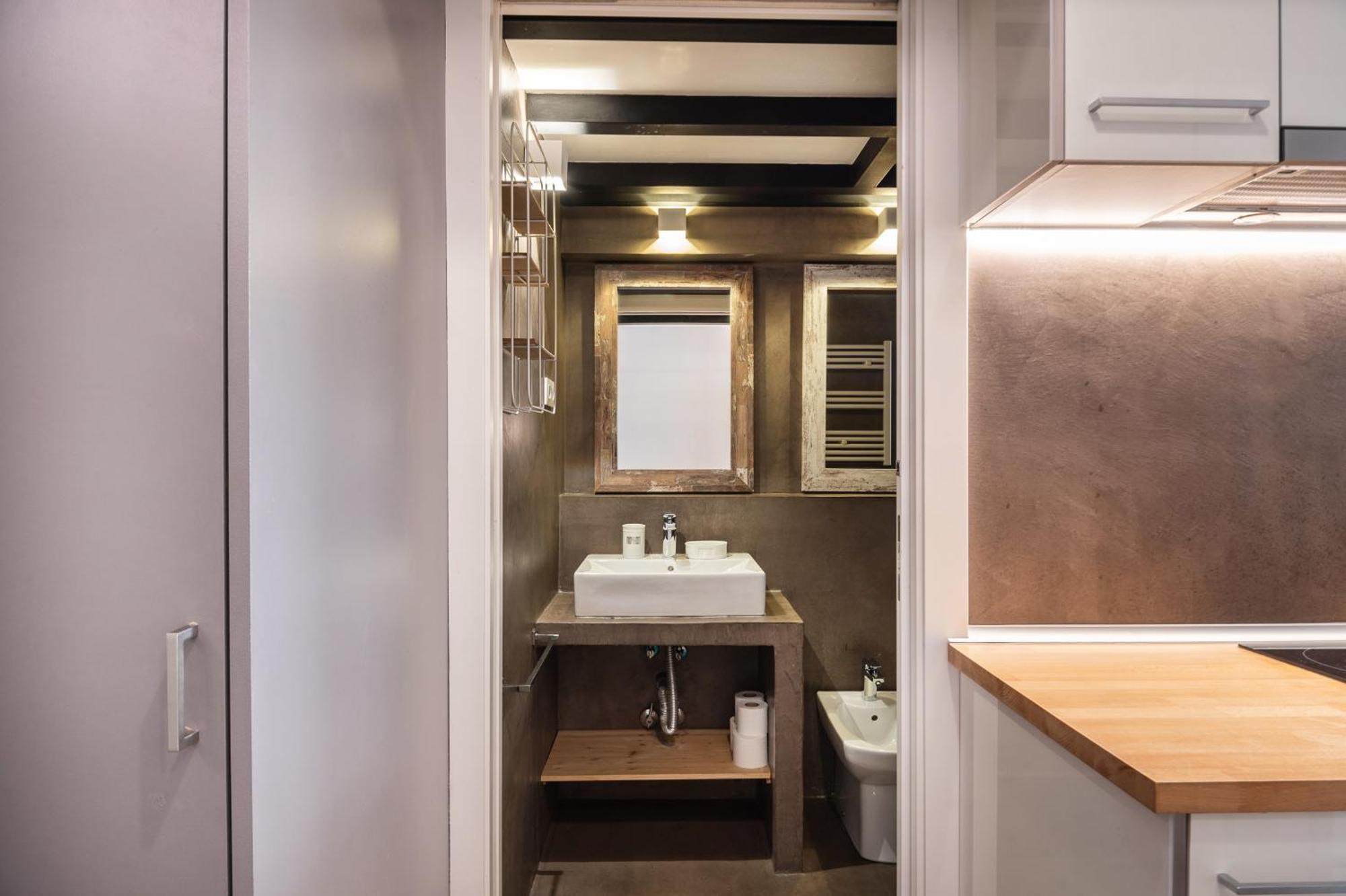 Beautiful Renovated Loft Minutes From The Beach Barselona Dış mekan fotoğraf