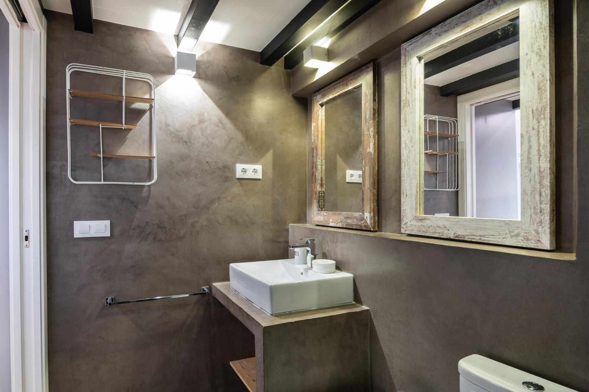 Beautiful Renovated Loft Minutes From The Beach Barselona Dış mekan fotoğraf